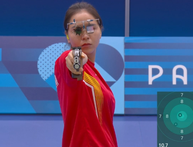 TRỰC TIẾP Olympic ngày 28/7: Xạ thủ Trịnh Thu Vinh dừng chân ở top 4 Chung kết bắn súng- Ảnh 5. TRỰC TIẾP Olympic ngày 28/7: Xạ thủ Trịnh Thu Vinh dừng chân ở top 4 Chung kết bắn súng- Ảnh 5.