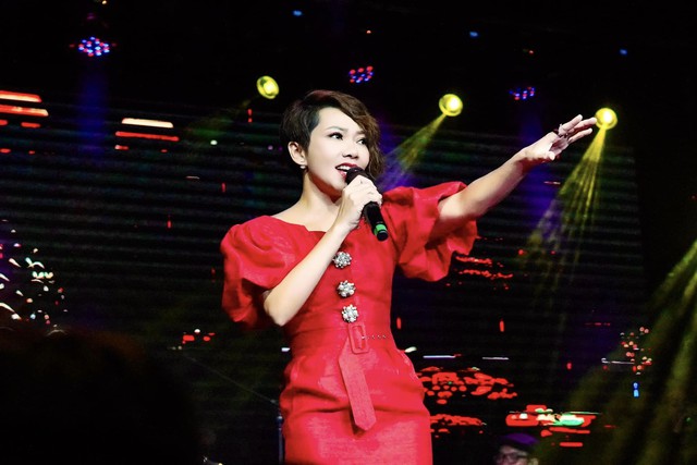 Vì sao Diva Hà Trần buộc phải hoãn show vô thời hạn, trả hết tiền vé cho khán giả?- Ảnh 3. Vì sao Diva Hà Trần buộc phải hoãn show vô thời hạn, trả hết tiền vé cho khán giả?- Ảnh 3.