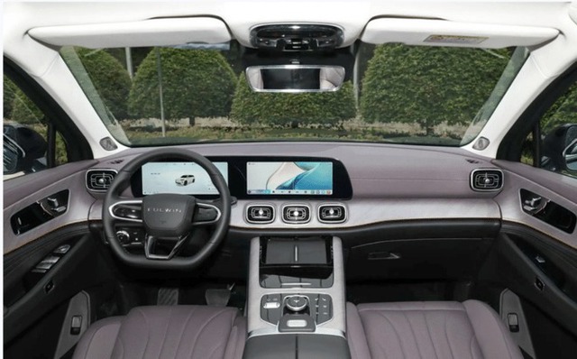 Mẫu SUV đi xa nhất thế giới chốt giá quy đổi hơn 600 triệu đồng: Ngang ngửa Santa Fe, sáng cửa về VN- Ảnh 3. Mẫu SUV đi xa nhất thế giới chốt giá quy đổi hơn 600 triệu đồng: Ngang ngửa Santa Fe, sáng cửa về VN- Ảnh 3.