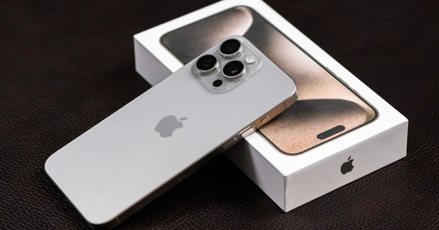 Người Việt 'cuồng' iPhone: Có mẫu bán chạy nhất thị trường, mẫu lại được tìm kiếm nhiều nhất hiện nay- Ảnh 2. Người Việt 'cuồng' iPhone: Có mẫu bán chạy nhất thị trường, mẫu lại được tìm kiếm nhiều nhất hiện nay- Ảnh 2.