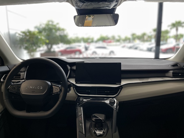 Cận cảnh SUV đô thị cỡ B mới toanh vừa về đại lý, có gì ăn thua với "vua" doanh số Kia Seltos?- Ảnh 6. Cận cảnh SUV đô thị cỡ B mới toanh vừa về đại lý, có gì ăn thua với "vua" doanh số Kia Seltos?- Ảnh 6.