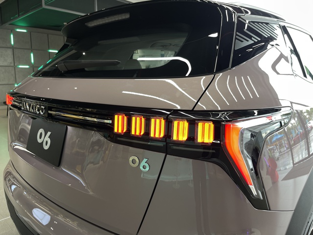 Cận cảnh SUV đô thị cỡ B mới toanh vừa về đại lý, có gì ăn thua với "vua" doanh số Kia Seltos?- Ảnh 5. Cận cảnh SUV đô thị cỡ B mới toanh vừa về đại lý, có gì ăn thua với "vua" doanh số Kia Seltos?- Ảnh 5.