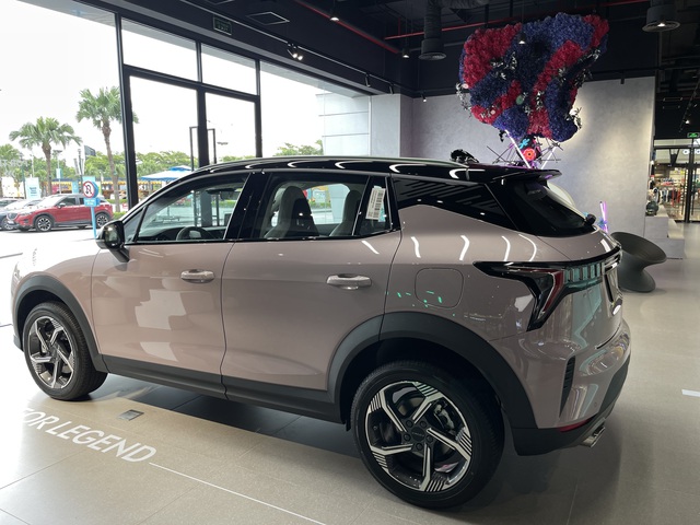 Cận cảnh SUV đô thị cỡ B mới toanh vừa về đại lý, có gì ăn thua với "vua" doanh số Kia Seltos?- Ảnh 3. Cận cảnh SUV đô thị cỡ B mới toanh vừa về đại lý, có gì ăn thua với "vua" doanh số Kia Seltos?- Ảnh 3.