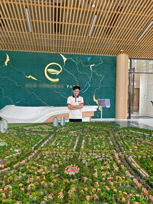 Cậu cả nhà "đại gia đồng nát" Nghệ An: Điển trai, 21 tuổi đang quản lý doanh nghiệp của gia đình- Ảnh 5. Cậu cả nhà "đại gia đồng nát" Nghệ An: Điển trai, 21 tuổi đang quản lý doanh nghiệp của gia đình- Ảnh 5.