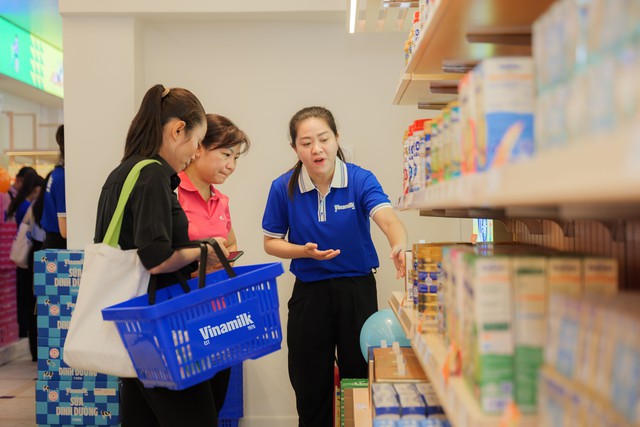 “Gã khổng lồ” ngành sữa tăng trưởng ấn tượng: Doanh thu quý 2 lập đỉnh mới, xuất khẩu bứt tốc- Ảnh 2. “Gã khổng lồ” ngành sữa tăng trưởng ấn tượng: Doanh thu quý 2 lập đỉnh mới, xuất khẩu bứt tốc- Ảnh 2.