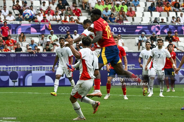 U23 Tây Ban Nha nhận trái đắng bởi đội bóng châu Phi, mất ngôi đầu bảng Olympic sau sai lầm tai hại- Ảnh 4. U23 Tây Ban Nha nhận trái đắng bởi đội bóng châu Phi, mất ngôi đầu bảng Olympic sau sai lầm tai hại- Ảnh 4.