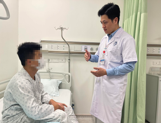 Giấu vợ đi tăng kích thước 'cậu nhỏ', người đàn ông TP HCM phải nhập viện cấp cứu- Ảnh 1. Giấu vợ đi tăng kích thước 'cậu nhỏ', người đàn ông TP HCM phải nhập viện cấp cứu- Ảnh 1.