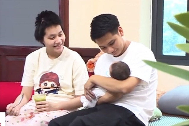 Vợ bầu bất ngờ lâm trọng bệnh, chồng kề bên 15 tiếng/ngày: 90 ngày tạo nên điều kỳ diệu- Ảnh 13. Vợ bầu bất ngờ lâm trọng bệnh, chồng kề bên 15 tiếng/ngày: 90 ngày tạo nên điều kỳ diệu- Ảnh 13.