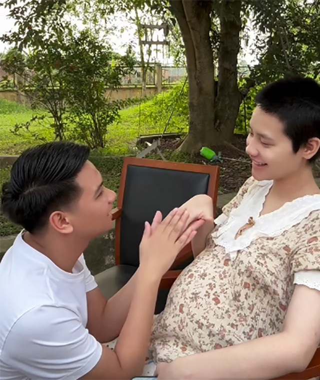Vợ bầu bất ngờ lâm trọng bệnh, chồng kề bên 15 tiếng/ngày: 90 ngày tạo nên điều kỳ diệu- Ảnh 8. Vợ bầu bất ngờ lâm trọng bệnh, chồng kề bên 15 tiếng/ngày: 90 ngày tạo nên điều kỳ diệu- Ảnh 8.