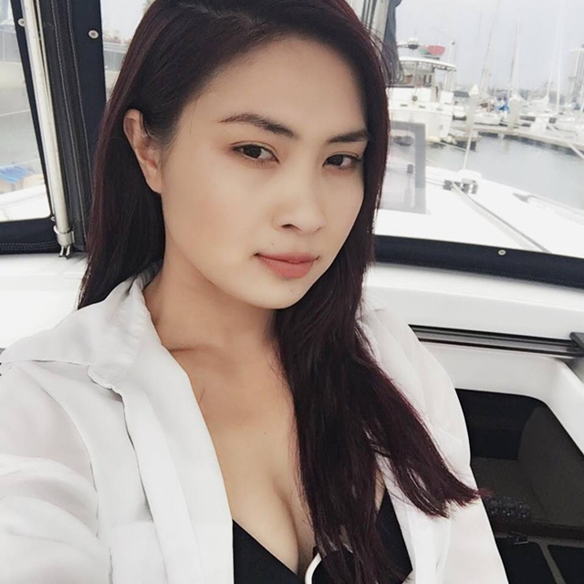 Chân dài Việt lấy đại gia hơn 24 tuổi, 1 đời vợ: Vỡ mộng, ly hôn sau 2 tuần, để lại một lời nhắn nhủ- Ảnh 3. Chân dài Việt lấy đại gia hơn 24 tuổi, 1 đời vợ: Vỡ mộng, ly hôn sau 2 tuần, để lại một lời nhắn nhủ- Ảnh 3.
