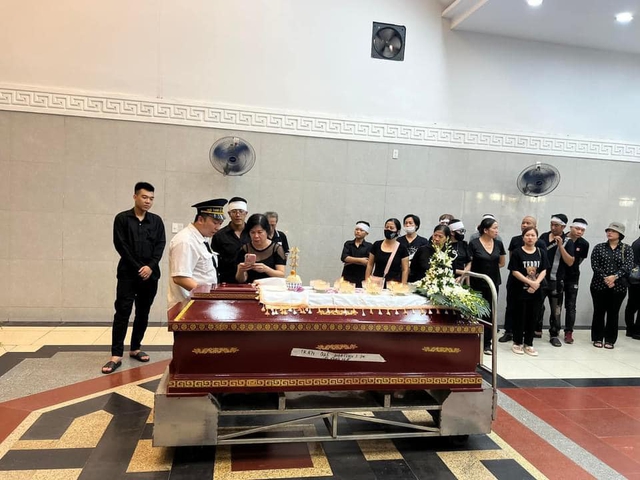 Gia đình tiết lộ hoàn cảnh của cô gái bị bắn tử vong ở Hà Nội, mong mọi người không buông lời cay đắng- Ảnh 3. Gia đình tiết lộ hoàn cảnh của cô gái bị bắn tử vong ở Hà Nội, mong mọi người không buông lời cay đắng- Ảnh 3.