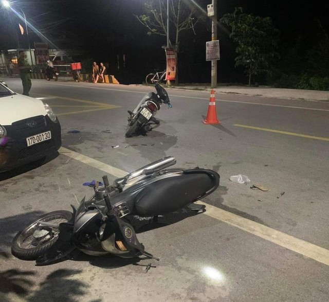 Nữ sinh lớp 11 tử vong trên đường đi cấp cứu, camera nhà dân "bóc" diễn biến trước đó- Ảnh 1. Nữ sinh lớp 11 tử vong trên đường đi cấp cứu, camera nhà dân "bóc" diễn biến trước đó- Ảnh 1.