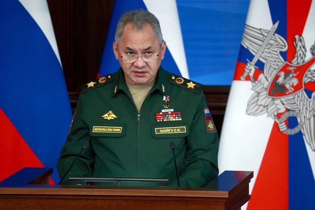 Tổng thống Putin ra sắc lệnh, đồng loạt miễn nhiệm 2 trợ thủ của Tướng Shoigu - Ảnh 1. Tổng thống Putin ra sắc lệnh, đồng loạt miễn nhiệm 2 trợ thủ của Tướng Shoigu - Ảnh 1.