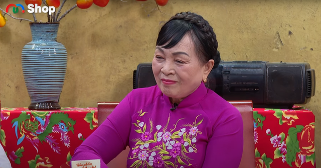 Cụ ông 80 tuổi ở TP.HCM tán đổ cụ bà qua mạng, hẹn hò được 2 tuần đã dẫn nhau "lên phường"- Ảnh 4. Cụ ông 80 tuổi ở TP.HCM tán đổ cụ bà qua mạng, hẹn hò được 2 tuần đã dẫn nhau "lên phường"- Ảnh 4.