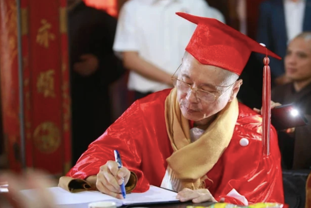 Bộ GD&ĐT xử lý thế nào với bằng Tiến sĩ Luật của thượng toạ Thích Chân Quang?- Ảnh 1. Bộ GD&ĐT xử lý thế nào với bằng Tiến sĩ Luật của thượng toạ Thích Chân Quang?- Ảnh 1.