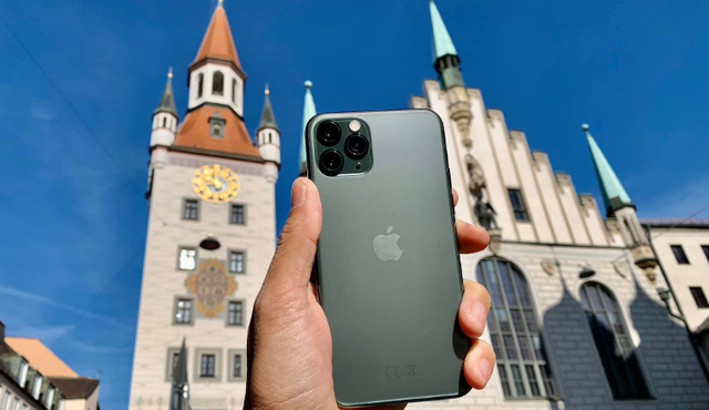 iPhone 3 mắt đầu tiên của Apple bất ngờ được săn lùng: Chụp ảnh siêu đẹp, mạnh không kém S23 Ultra - Ảnh 2.