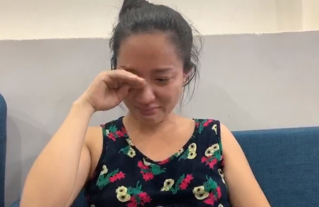 Vợ Lê Dương Bảo Lâm: Lớp 10 đã bỏ học vì học dở, đang ngồi làm thì ngất xỉu phải bỏ nghề
- Ảnh 3. Vợ Lê Dương Bảo Lâm: Lớp 10 đã bỏ học vì học dở, đang ngồi làm thì ngất xỉu phải bỏ nghề
- Ảnh 3.