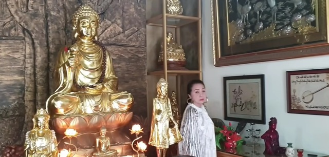 Nữ NSND đầu tiên là tiến sĩ: Ly hôn chồng tay trắng ra đi, tuổi 79 một mình trong biệt thự vài chục tỷ- Ảnh 5. Nữ NSND đầu tiên là tiến sĩ: Ly hôn chồng tay trắng ra đi, tuổi 79 một mình trong biệt thự vài chục tỷ- Ảnh 5.