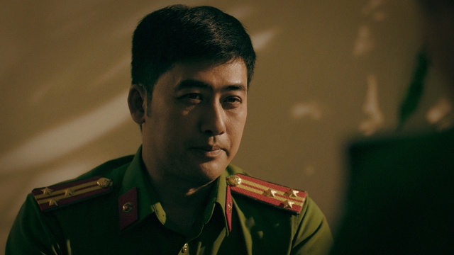 Nam thần đóng vai công an nhiều nhất Việt Nam: Sống viên mãn bên vợ kém 11 tuổi và 3 con ở thôn quê- Ảnh 1. Nam thần đóng vai công an nhiều nhất Việt Nam: Sống viên mãn bên vợ kém 11 tuổi và 3 con ở thôn quê- Ảnh 1.