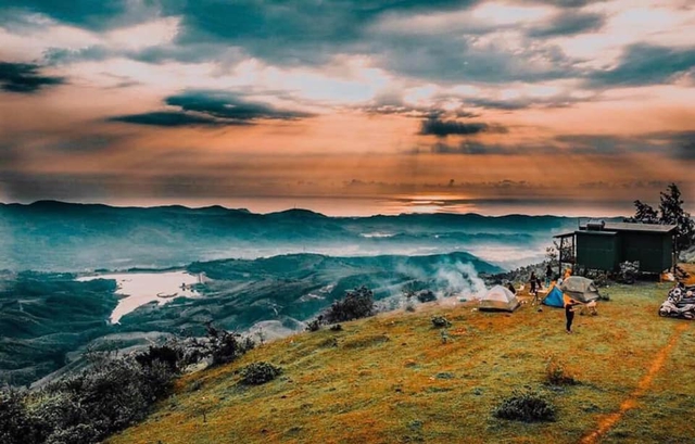 Phát hiện cao nguyên cảnh như nước ngoài, khí hậu có đủ 4 mùa trong ngày, cách thành phố hơn 100km- Ảnh 7.