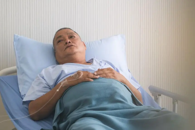 Đã 8 năm tôi không tham dự họp lớp, không phải do kiêu ngạo mà thấy đây đúng là cái chợ 'tạp phí lù' - Ảnh 2. Đã 8 năm tôi không tham dự họp lớp, không phải do kiêu ngạo mà thấy đây đúng là cái chợ 'tạp phí lù' - Ảnh 2.