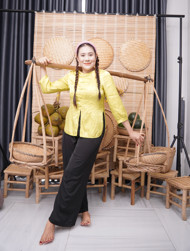 Nữ diễn viên tăng độ khó đường đua livestream, thử thách mặt hàng điện máy giá trị cao hàng chục triệu đồng! - Ảnh 3. Nữ diễn viên tăng độ khó đường đua livestream, thử thách mặt hàng điện máy giá trị cao hàng chục triệu đồng! - Ảnh 3.