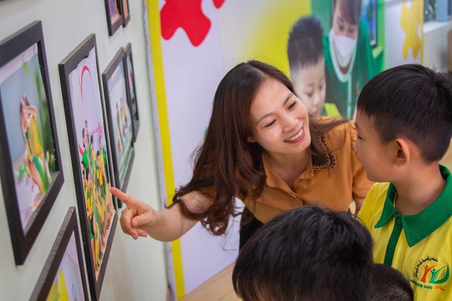 Hành trình 5 năm nâng cao nhận thức về tự kỷ ở trẻ em Việt Nam: Để cánh cửa cơ hội không bị đóng lại, ước mơ chẳng bị bỏ quên! - Ảnh 2. Hành trình 5 năm nâng cao nhận thức về tự kỷ ở trẻ em Việt Nam: Để cánh cửa cơ hội không bị đóng lại, ước mơ chẳng bị bỏ quên! - Ảnh 2.