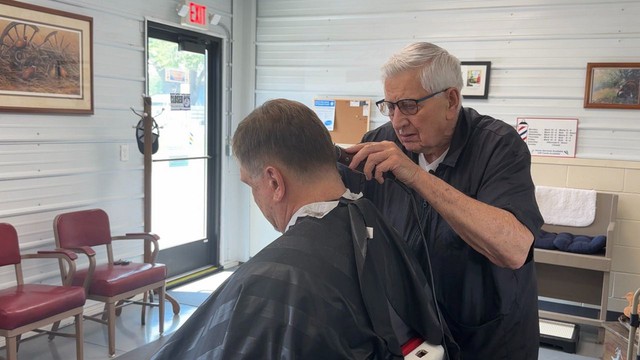 Người đàn ông 91 tuổi này đã làm một công việc duy nhất trong 75 năm - lời khuyên tốt nhất của ông dành cho những người trẻ hiện đại để có một sự nghiệp hạnh phúc lâu dài - Ảnh 4.