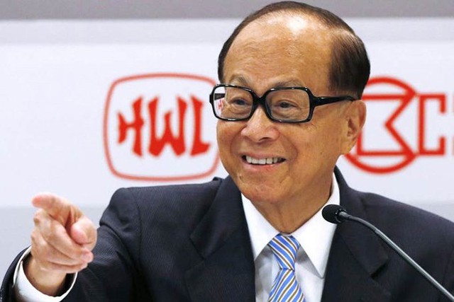 Tỷ phú giàu có nhất Hồng Kông tặng tài xế riêng 6 tỷ nghỉ hưu, tài xế từ chối: "6 tỷ tôi cũng có thừa" - Ảnh 1. Tỷ phú giàu có nhất Hồng Kông tặng tài xế riêng 6 tỷ nghỉ hưu, tài xế từ chối: "6 tỷ tôi cũng có thừa" - Ảnh 1.