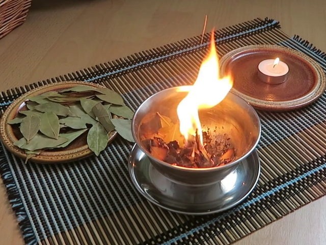 Loại lá chuyên dùng làm gia vị, bán rẻ đầy chợ Việt nhưng có giá 2 triệu đồng/kg tại Mỹ: Mỗi ngày chỉ cần dùng 5g giúp lọc sạch phổi, đánh bay tiểu đường - Ảnh 2. Loại lá chuyên dùng làm gia vị, bán rẻ đầy chợ Việt nhưng có giá 2 triệu đồng/kg tại Mỹ: Mỗi ngày chỉ cần dùng 5g giúp lọc sạch phổi, đánh bay tiểu đường - Ảnh 2.