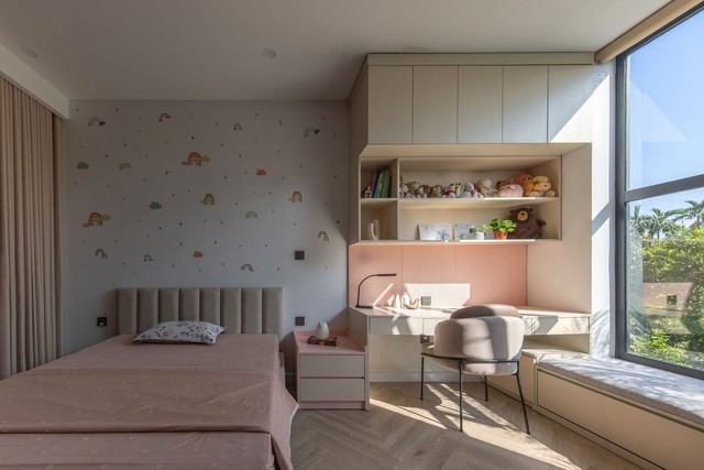 Có gì trong ngôi nhà ống "phủ rèm cây xanh" của gia đình 3 thế hệ xuất hiện trên tạp chí kiến trúc nổi tiếng của Mỹ? - Ảnh 8. Có gì trong ngôi nhà ống "phủ rèm cây xanh" của gia đình 3 thế hệ xuất hiện trên tạp chí kiến trúc nổi tiếng của Mỹ? - Ảnh 8.