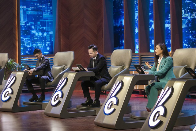 Nên đi xuất khẩu lao động hay học đại học? Sếp Ngọc Lan đưa ra lời khuyên cực thấm! - Ảnh 1. Nên đi xuất khẩu lao động hay học đại học? Sếp Ngọc Lan đưa ra lời khuyên cực thấm! - Ảnh 1.