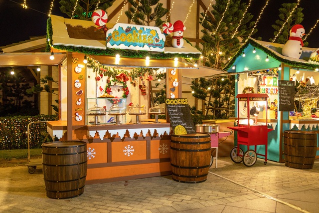 Giáng sinh lạc vào ‘làng Thuỵ Sĩ’ uống vang nóng, bánh gừng, quây quần bên những người thân quý - Ảnh 1. Giáng sinh lạc vào ‘làng Thuỵ Sĩ’ uống vang nóng, bánh gừng, quây quần bên những người thân quý - Ảnh 1.