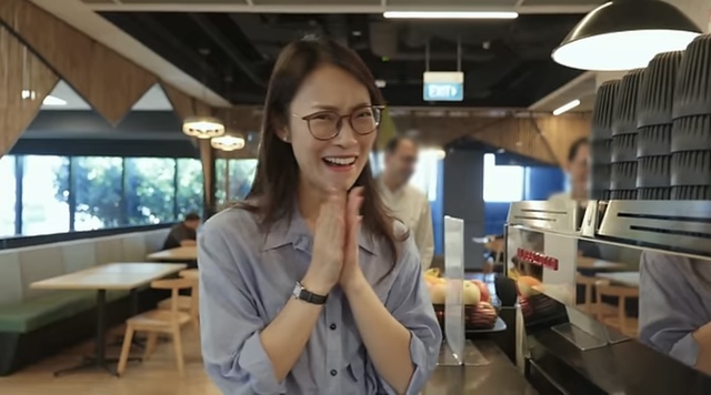 Trải nghiệm 1 ngày làm việc tại Google, Youtube của MC Khánh Vy: Áp lực đến chảy mồ hôi tay, có cả 'hộp làm việc' để khỏi phải trò chuyện với ai - Ảnh 3.