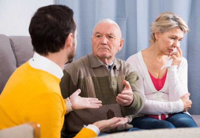 70 tuổi có 5 người con nhưng tôi vẫn mơ về một cái tết đoàn viên: 2 con gái lấy chồng xa, 3 con trai chỉ quan tâm đến tài sản, thậm chí xa lánh bố vì từng có "vết đen" - Ảnh 2. 70 tuổi có 5 người con nhưng tôi vẫn mơ về một cái tết đoàn viên: 2 con gái lấy chồng xa, 3 con trai chỉ quan tâm đến tài sản, thậm chí xa lánh bố vì từng có "vết đen" - Ảnh 2.