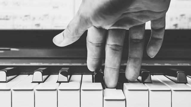 Ngày tàn của ngành bán đàn piano: Bốc hơi 50% sản lượng, giảm giá mạnh nhất 10 năm nhưng chẳng ai thèm mua, từ biểu tượng của giới thượng lưu thành trò xa xỉ phí thời gian và tốn tiền - Ảnh 5. Ngày tàn của ngành bán đàn piano: Bốc hơi 50% sản lượng, giảm giá mạnh nhất 10 năm nhưng chẳng ai thèm mua, từ biểu tượng của giới thượng lưu thành trò xa xỉ phí thời gian và tốn tiền - Ảnh 5.