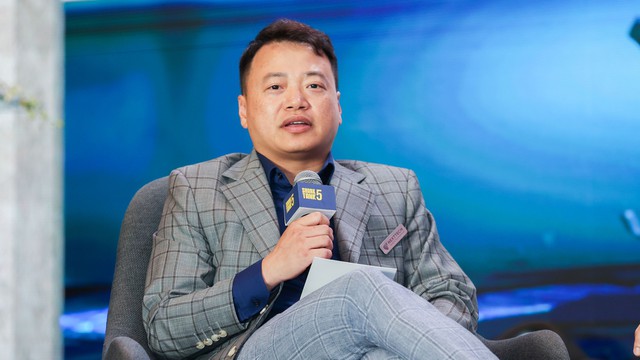 Về bảo mật dữ liệu khi sử dụng AI, Shark Nguyễn Hoà Bình thẳng thắn: Nỗi sợ này chẳng có cơ sở, giống như việc bảo con người đừng dùng dao dễ đứt tay - Ảnh 1. Về bảo mật dữ liệu khi sử dụng AI, Shark Nguyễn Hoà Bình thẳng thắn: Nỗi sợ này chẳng có cơ sở, giống như việc bảo con người đừng dùng dao dễ đứt tay - Ảnh 1.