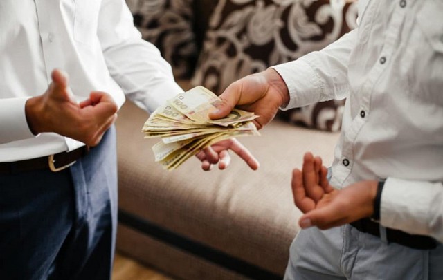 Sự thật chứng minh: Ở tuổi 40, bạn không còn là người có thể tùy tiện cho người khác vay tiền được nữa - Ảnh 3.