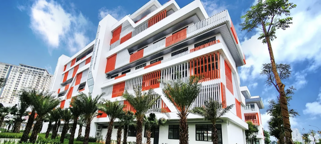 Một trường ĐH ở Hà Đông có tên cực sang, tour tham quan thực tế ảo thích mê, sinh viên có cuộc thi khởi nghiệp như tham gia Shark Tank - Ảnh 2.