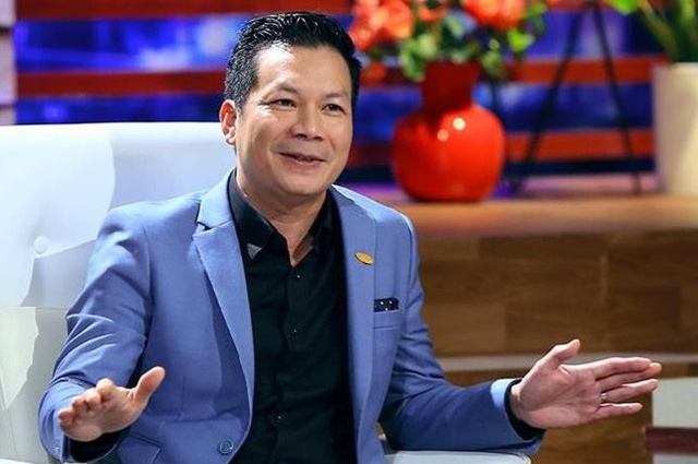 Trình độ học vấn của “cá mập” Shark Tank: Có shark vừa học Bách khoa, vừa đi phụ hồ, người học 1 trường ĐH dễ quá nên học cùng lúc 2-3 trường - Ảnh 1.