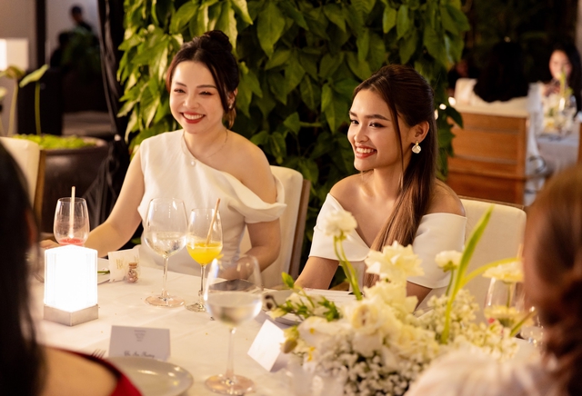 Thương hiệu ‘Cánh Cửa Đỏ’ Elizabeth Arden với hơn 100 năm lịch sử ‘xin chào Việt Nam’ - Ảnh 5. Thương hiệu ‘Cánh Cửa Đỏ’ Elizabeth Arden với hơn 100 năm lịch sử ‘xin chào Việt Nam’ - Ảnh 5.