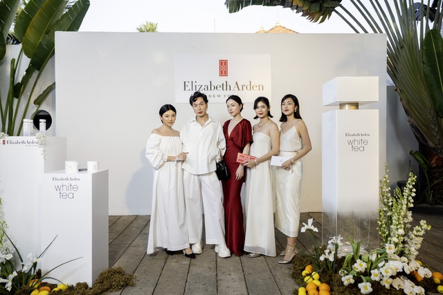 Thương hiệu ‘Cánh Cửa Đỏ’ Elizabeth Arden với hơn 100 năm lịch sử ‘xin chào Việt Nam’ - Ảnh 4.