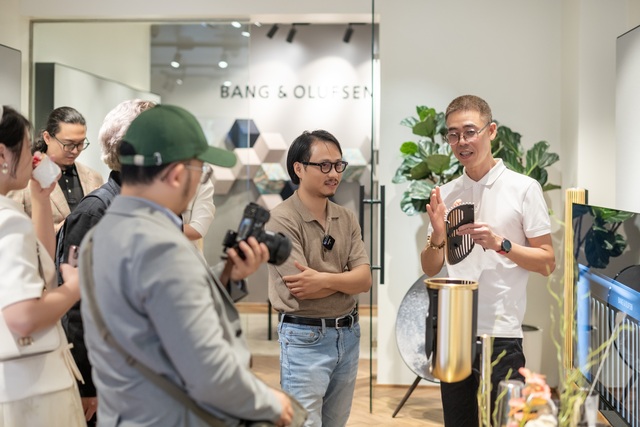 Thưởng thức cocktail trong âm thanh 'đã tai' của chiếc loa thông minh: Đem đến trải nghiệm, xúc cảm có 1-0-2 - Ảnh 2.