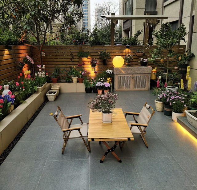 Tôi 56 tuổi, sống ở chung cư cao tầng 12 năm, giờ tôi 'bán tống, bán tháo' chuyển xuống tầng 1: Quyết định thật đúng đắn, đáng lẽ tôi nên chuyển sớm - Ảnh 3. Tôi 56 tuổi, sống ở chung cư cao tầng 12 năm, giờ tôi 'bán tống, bán tháo' chuyển xuống tầng 1: Quyết định thật đúng đắn, đáng lẽ tôi nên chuyển sớm - Ảnh 3.