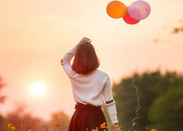 Ông Nguyễn Đức Tài: Có động lực mạnh sẽ tạo nên thứ vĩ đại, nhưng muốn tồn tại phải dựa vào 2 CHỮ này - Ảnh 2. Ông Nguyễn Đức Tài: Có động lực mạnh sẽ tạo nên thứ vĩ đại, nhưng muốn tồn tại phải dựa vào 2 CHỮ này - Ảnh 2.