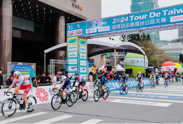 ‘Nhất cử lưỡng tiện’: Đài Loan mở giải đấu Tour De Taiwan, vừa kích cầu du lịch, vừa thúc đẩy ngành công nghiệp sản xuất xe đạp phát triển! - Ảnh 1. ‘Nhất cử lưỡng tiện’: Đài Loan mở giải đấu Tour De Taiwan, vừa kích cầu du lịch, vừa thúc đẩy ngành công nghiệp sản xuất xe đạp phát triển! - Ảnh 1.