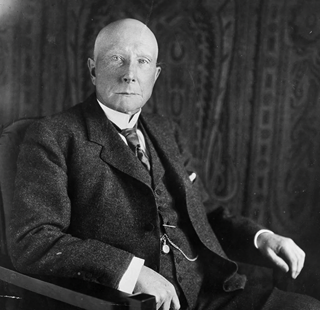 7 QUY LUẬT trong thư của tỷ phú John D. Rockefeller gửi con: Toàn điều hay lẽ phải, ai biết sớm đường đời ‘thuận buồm, xuôi gió’ - Ảnh 2.