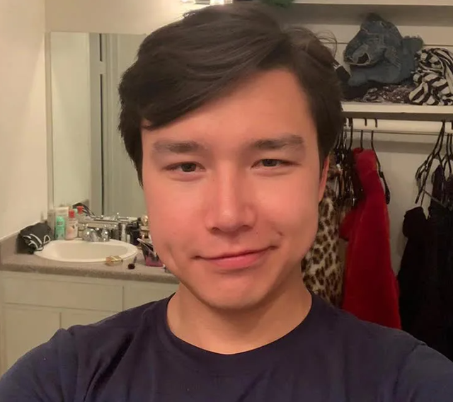 Mối tình chóng vánh của cô hầu phòng Việt với tỷ phú Mỹ: Có con trai nhưng giữ im lặng, 2 năm sau bất ngờ nhận 2.000 tỷ tiền thừa kế nhưng đôi bên đã "âm dương cách biệt" - Ảnh 4. Mối tình chóng vánh của cô hầu phòng Việt với tỷ phú Mỹ: Có con trai nhưng giữ im lặng, 2 năm sau bất ngờ nhận 2.000 tỷ tiền thừa kế nhưng đôi bên đã "âm dương cách biệt" - Ảnh 4.