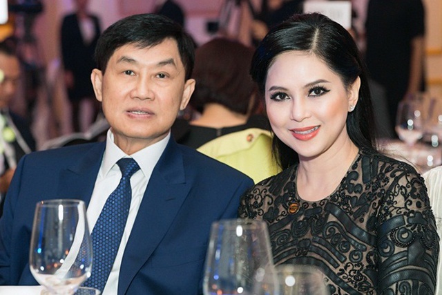 Bà Lê Hồng Thủy Tiên ứng cử vào HĐQT công ty của ông Johnathan Hạnh Nguyễn - Ảnh 1. Bà Lê Hồng Thủy Tiên ứng cử vào HĐQT công ty của ông Johnathan Hạnh Nguyễn - Ảnh 1.