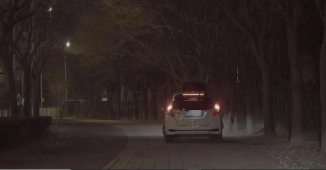 Sau Mèo Béo, lại thêm một chàng trai ngủ trên ô tô để dành tiền thăm người yêu cách 500km: "Được gặp bạn gái vào mỗi cuối tuần là động lực giúp tôi chịu đựng cuộc sống này" - Ảnh 2. Sau Mèo Béo, lại thêm một chàng trai ngủ trên ô tô để dành tiền thăm người yêu cách 500km: "Được gặp bạn gái vào mỗi cuối tuần là động lực giúp tôi chịu đựng cuộc sống này" - Ảnh 2.